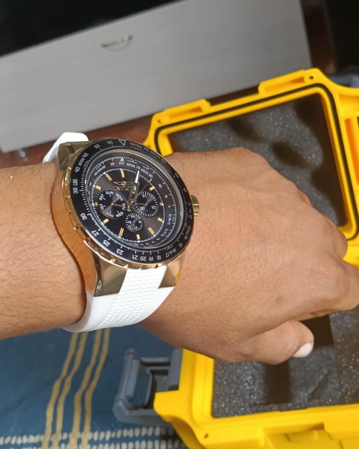 Customer photo review of Reloj Deportivo Para Hombre Invicta Aviator 39312 - Blanco
