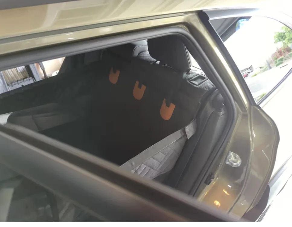 Customer photo review of Caisse de transport sécurisé voiture pour chien