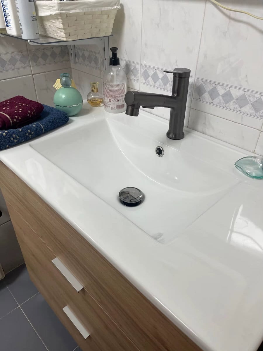 Customer photo review of Torneira Para Banheiro Monocomando Misturador 3 Funções Com Bica Extensível Inox 304
