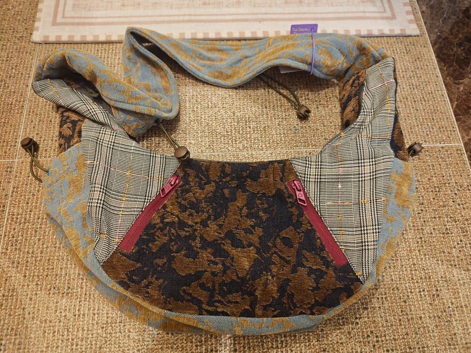 Customer photo review of Vintage Patchwork Color-blocked Shoulder Bag