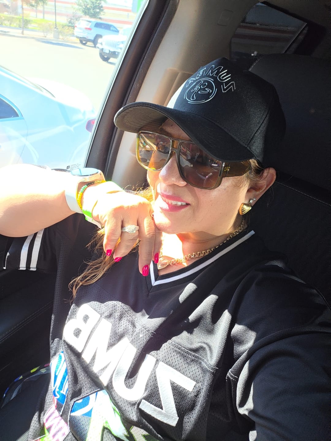 Customer photo review of Dale-Z Oversized Sports Jersey