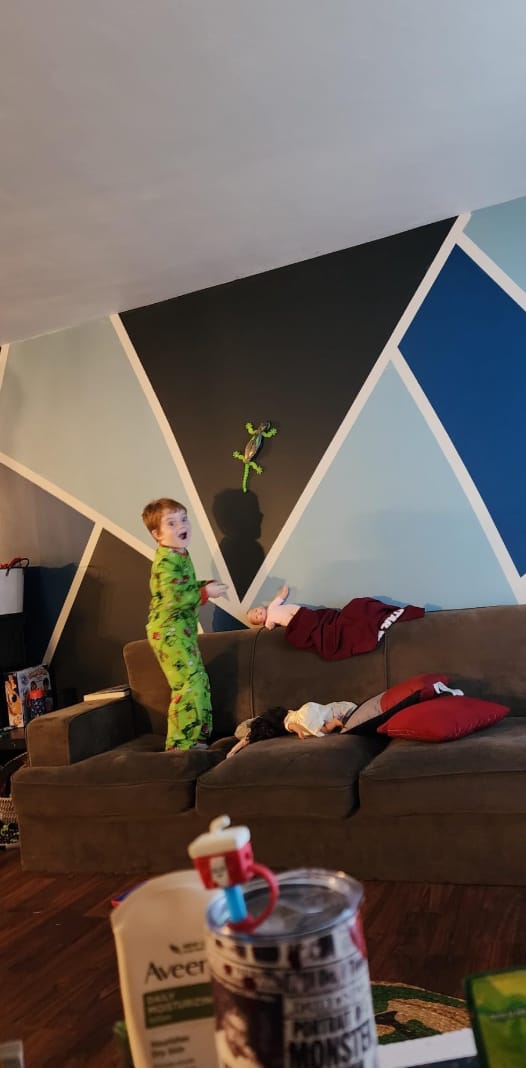 Customer photo review of GeckoCrawler™ – Wall, Ceiling & Floor RC Lizard