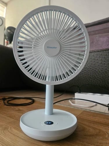 Customer photo review of Rechargeable Oscillating Desk Fan with Five Speeds