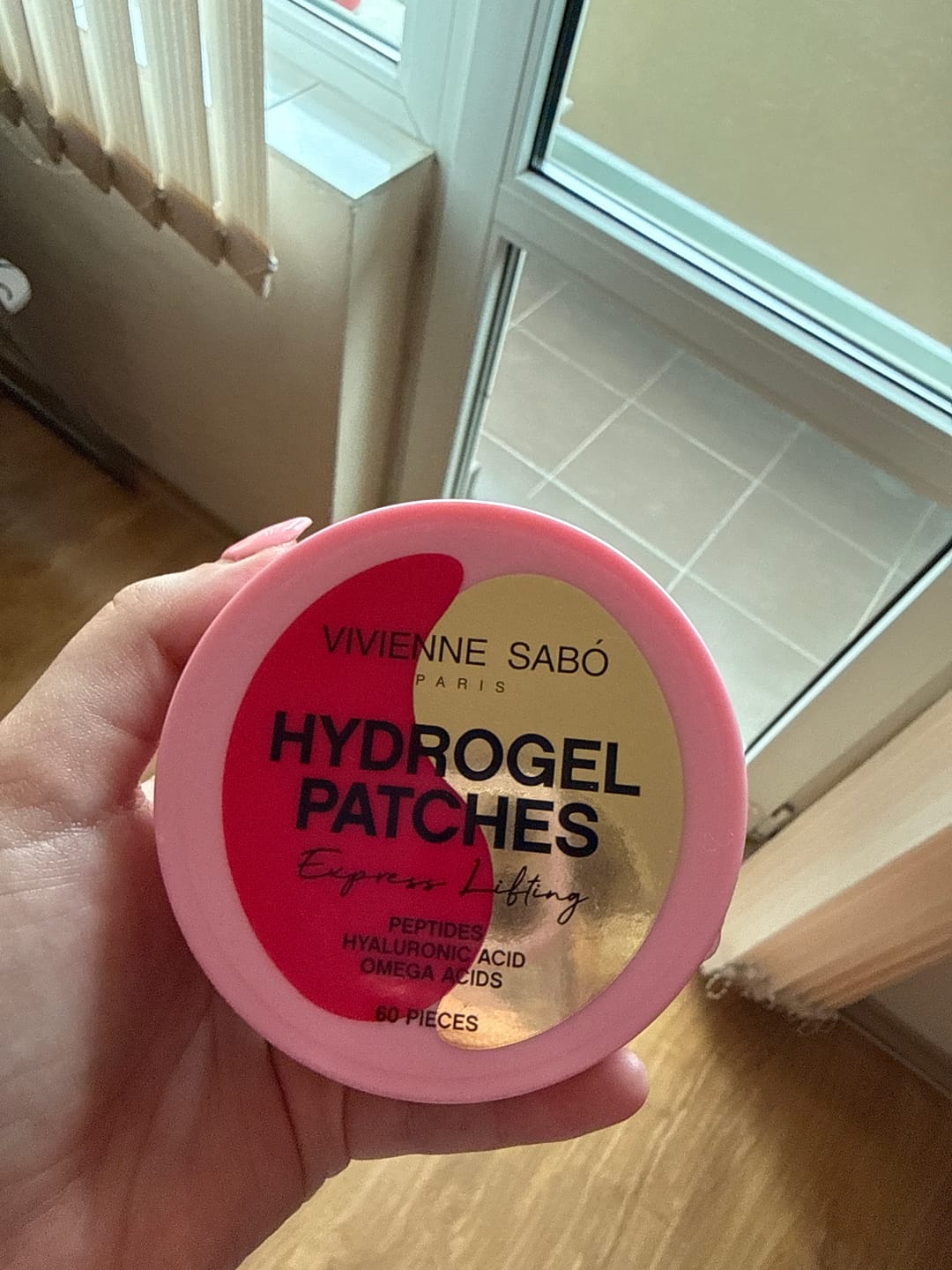 Customer photo review of Хиалуронови хидрогел пачове с колаген Vivienne Sabo