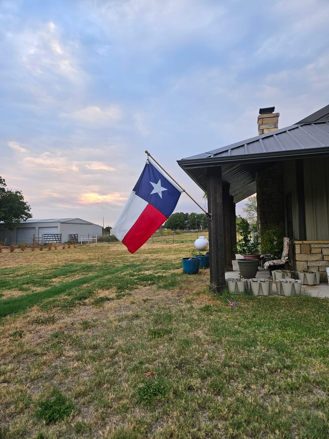 Customer photo review of 3' x 5' Texas Flag Set