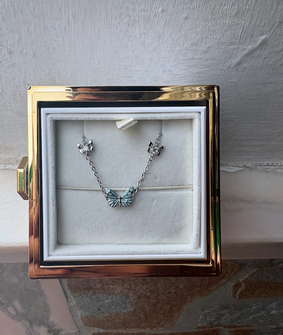 Customer photo review of Caja Regalo Rosa Eterna
