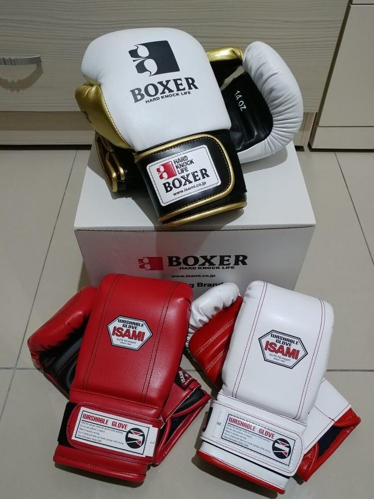 Customer photo review of Isami Boxing Sparring Gloves