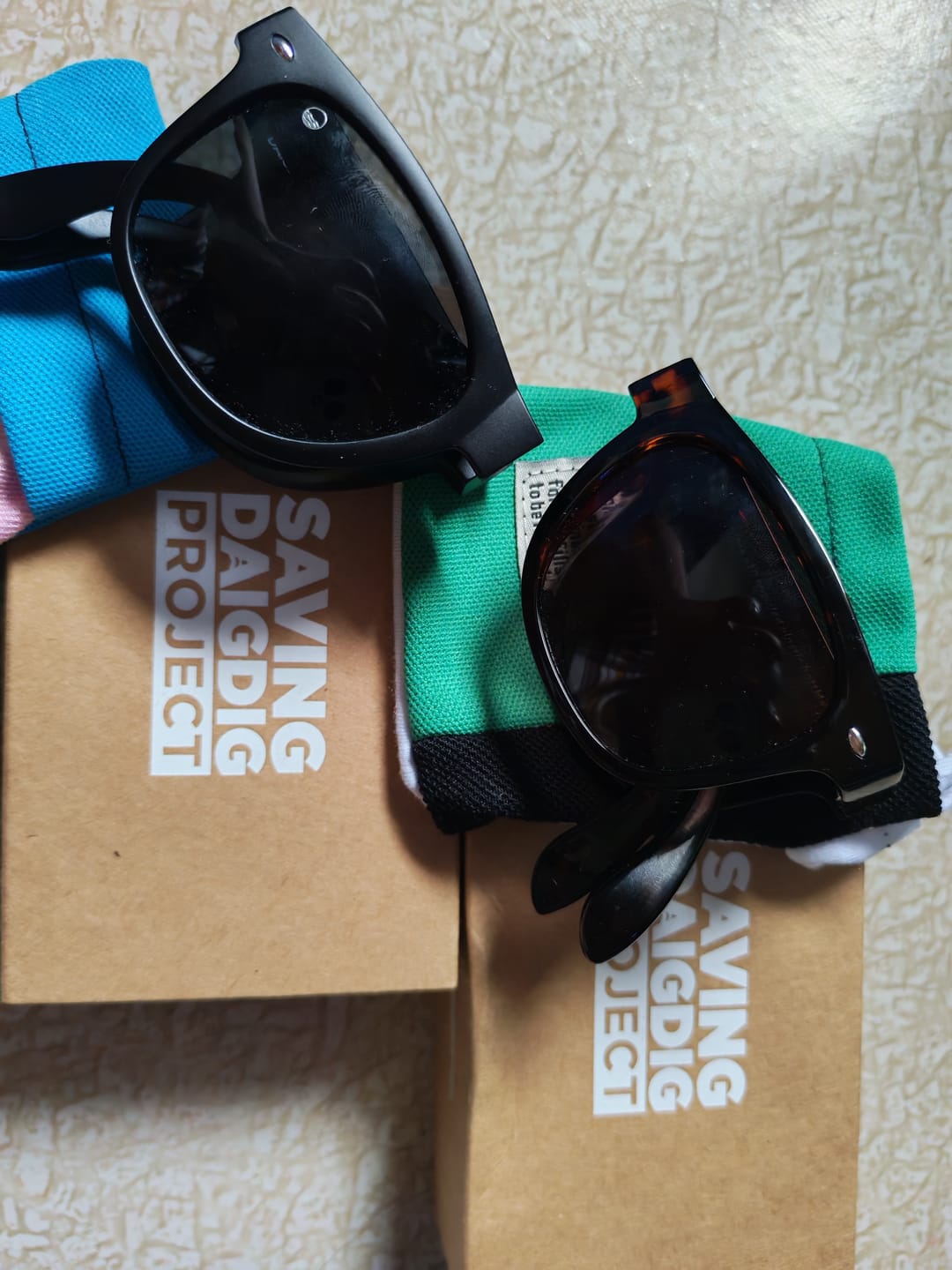 Customer photo review of OCEA™ - CHARCOAL BLACK