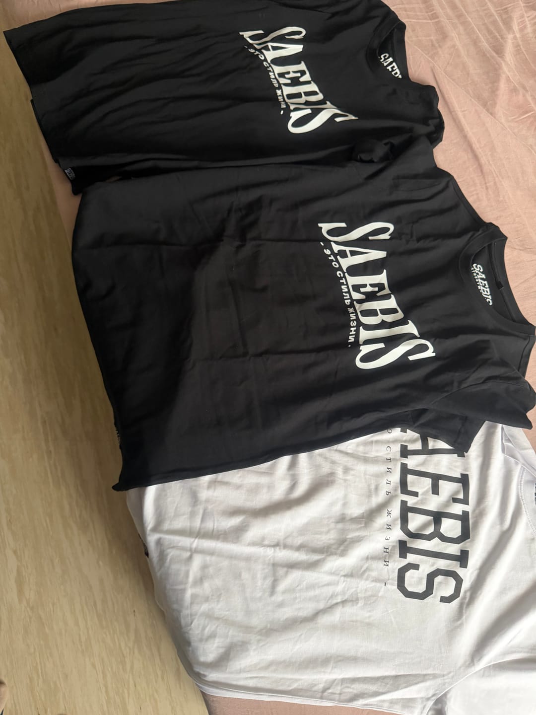 Customer photo review of Lifestyle T-Shirt weiß by SAEBIS®