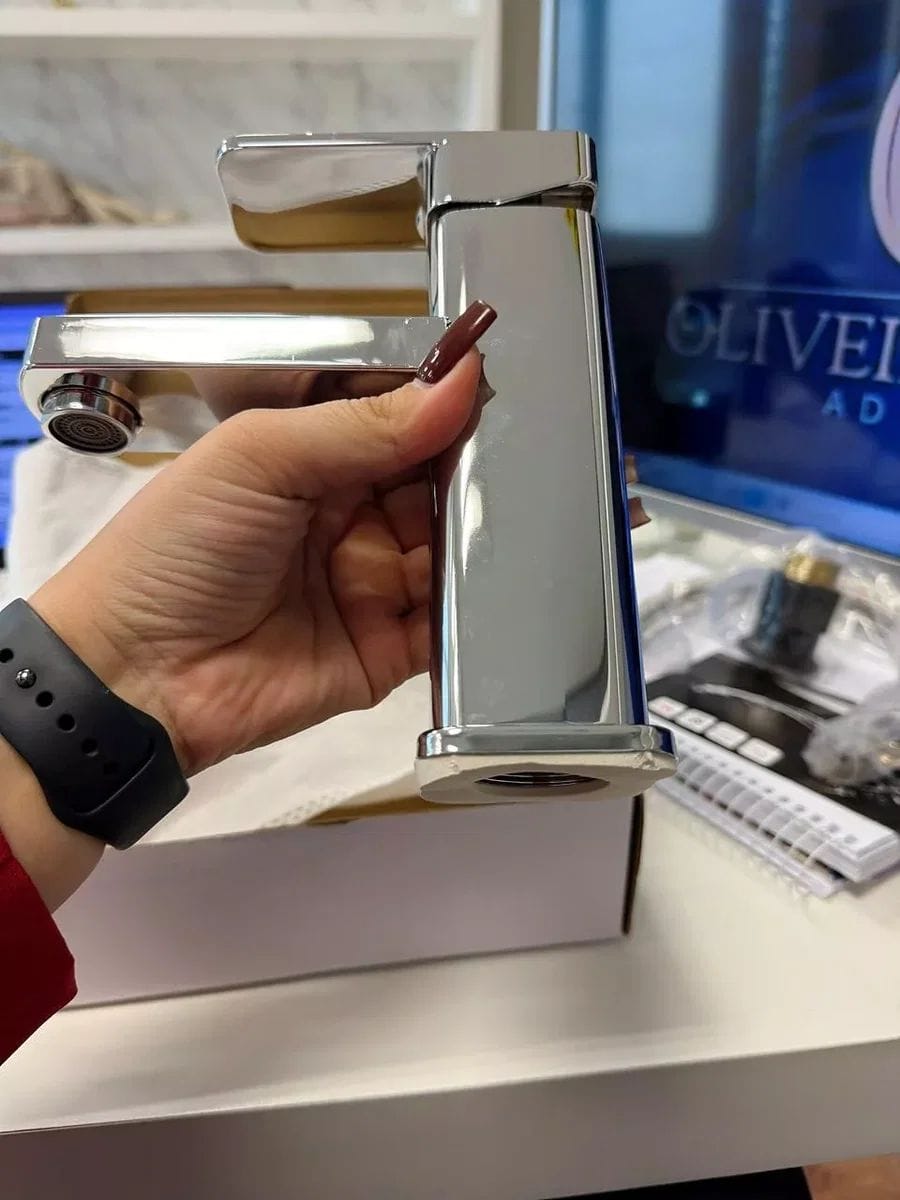 Customer photo review of Torneira Monocomando Para Banheiro PureStream