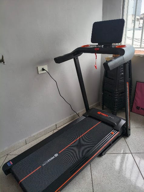 Customer photo review of Esteira Ergométrica Elétrica Smart Pace 14km/h | Motor 2.5 HP | Bluetooth |Suporta até 120kg