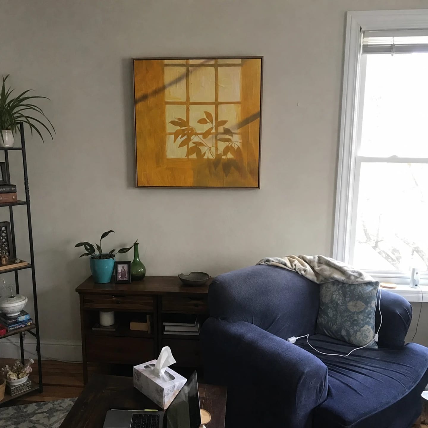 Customer photo review of Expressive Contemporary Art｜Golden Window Silhouette