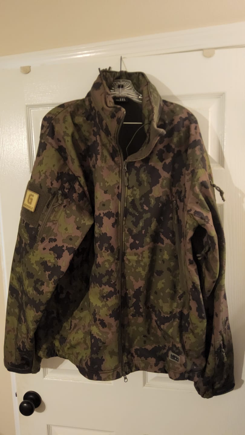 Customer photo review of MFH Scorpion Softshell Jacket Water Repellent Windproof Breathable M05 Camo