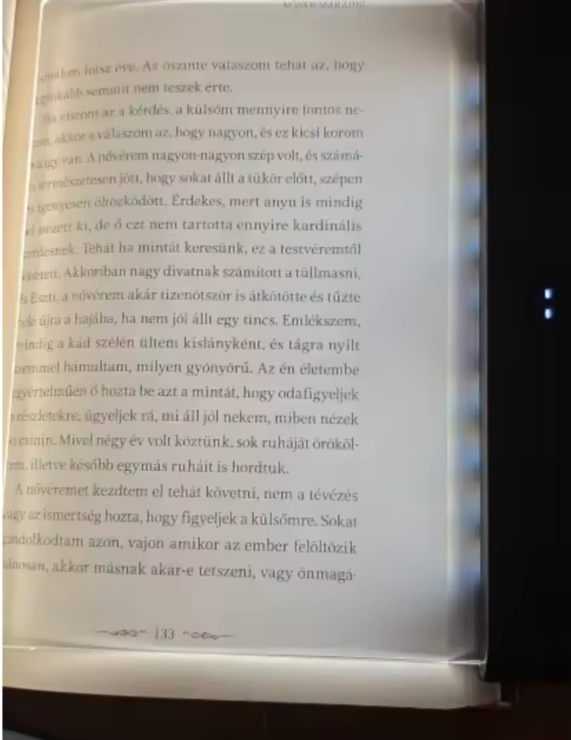 Customer photo review of Lámpara LED Plana de Lectura Nocturna con Protección Ocular