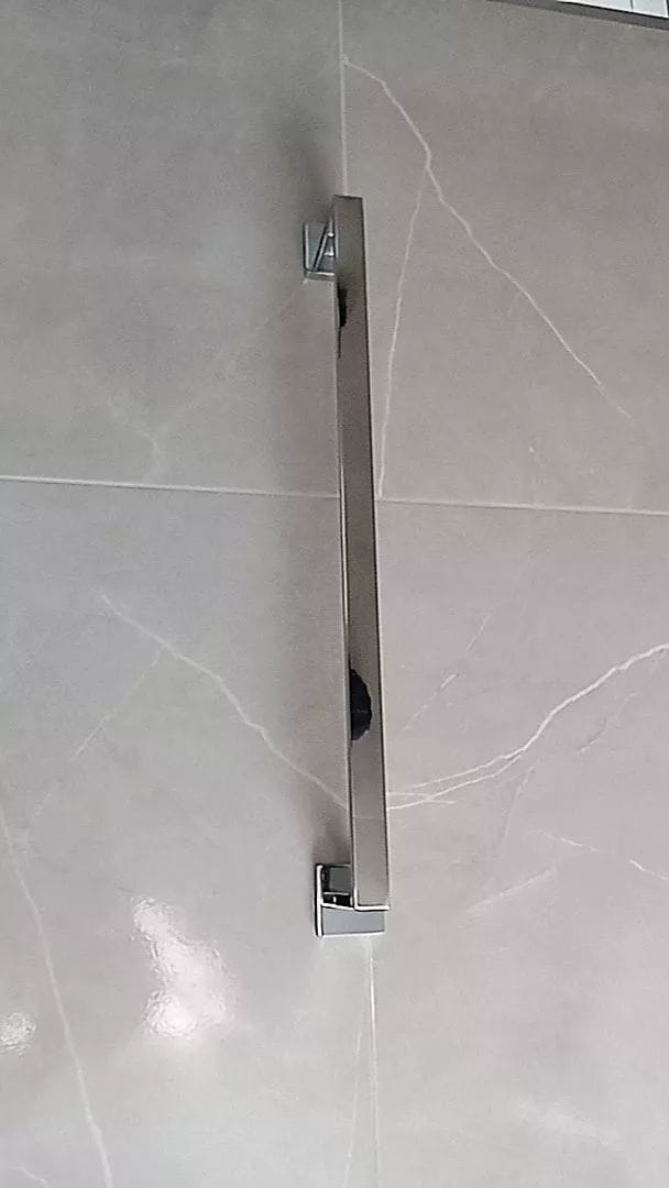 Customer photo review of Porta Toalha Para Banheiro Cromado Premium