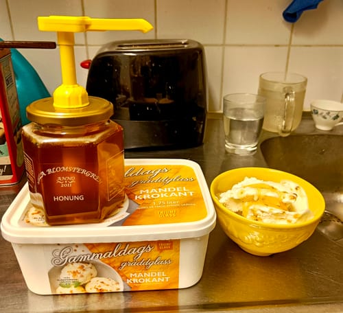 Customer photo review of Honungspump för 500 g honungsburkar