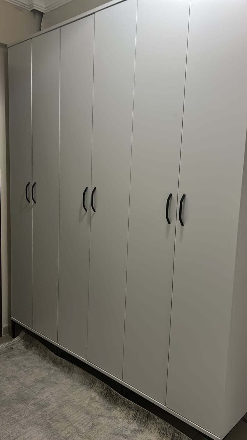Customer photo review of Rani JE257 Çok Amaçlı Dolap 2 Kapaklı 6 Raflı Kiler Mutfak Dolabı Beyaz