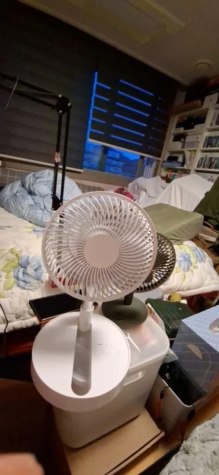 Customer photo review of Foldable USB Rechargeable Fan with Four Speeds and Timer