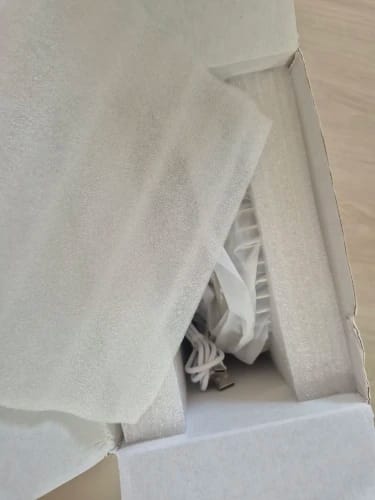 Customer photo review of Rechargeable Oscillating Desk Fan with Five Speeds