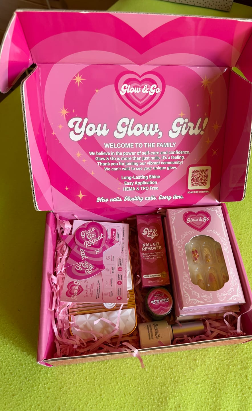 Customer photo review of Glow & Go Full Nail Kit