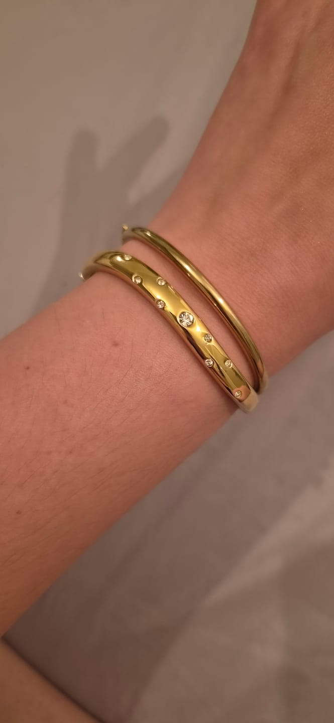 Customer photo review of Wave Bangle with Stones