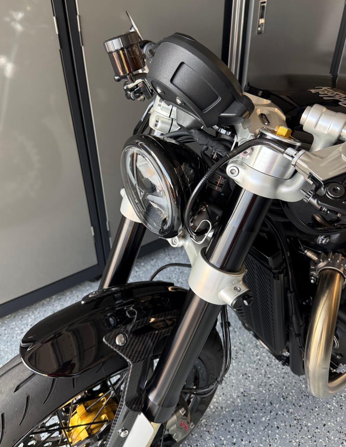 Customer photo review of Triumph Bobber Custom Gauge Cover- Brogue Moto