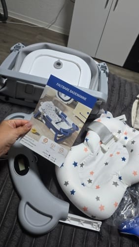 Customer photo review of Foldable Baby Bath Tub with Temperature Display
