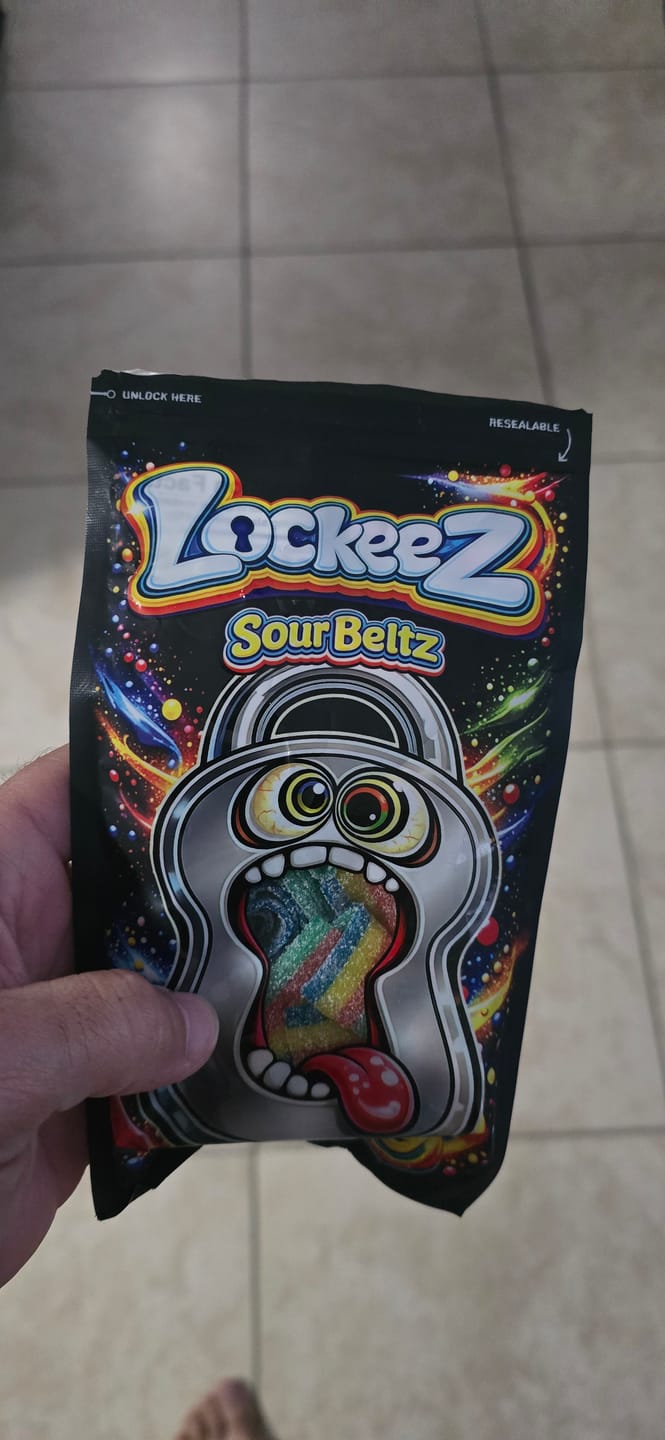 Customer photo review of Electric Apple Sour Beltz