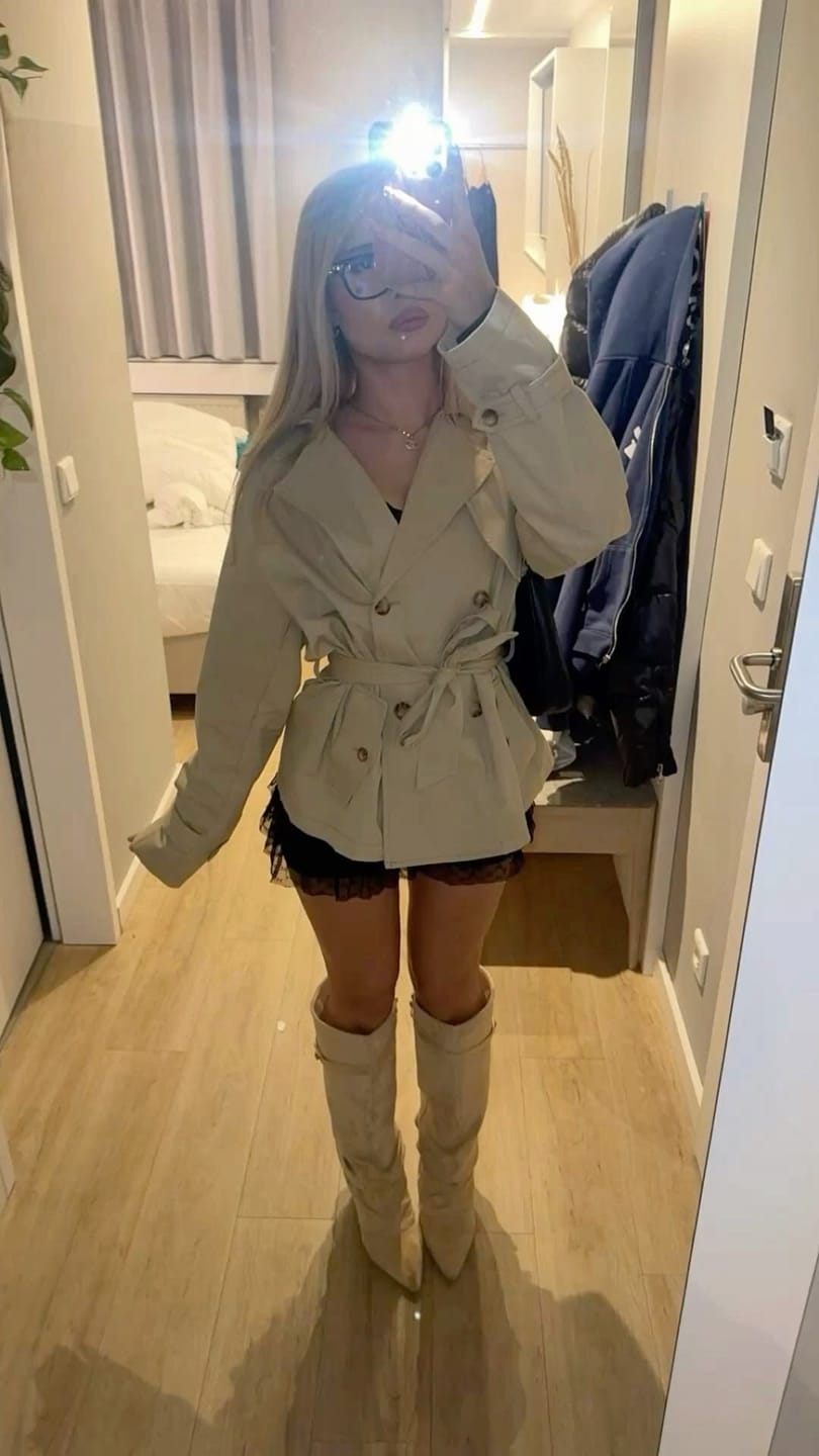Customer photo review of Lavista Wildleder Overknee-Stiefel