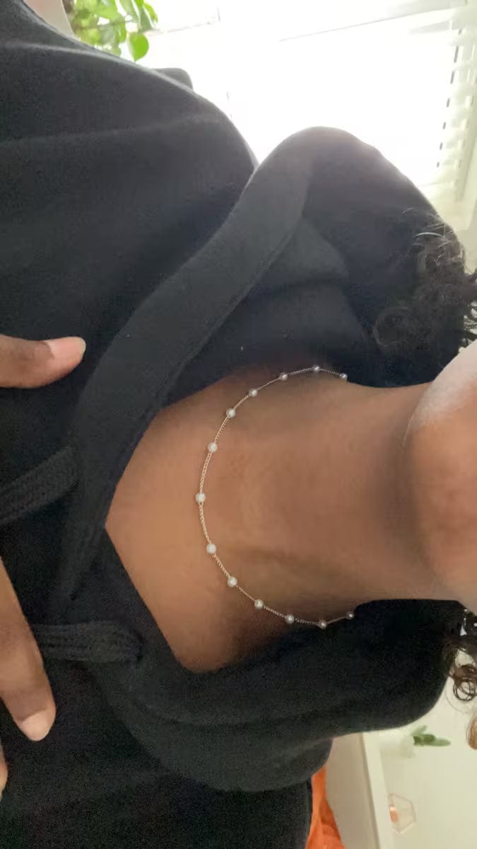 Customer photo review of Pearl Kiss Halskette