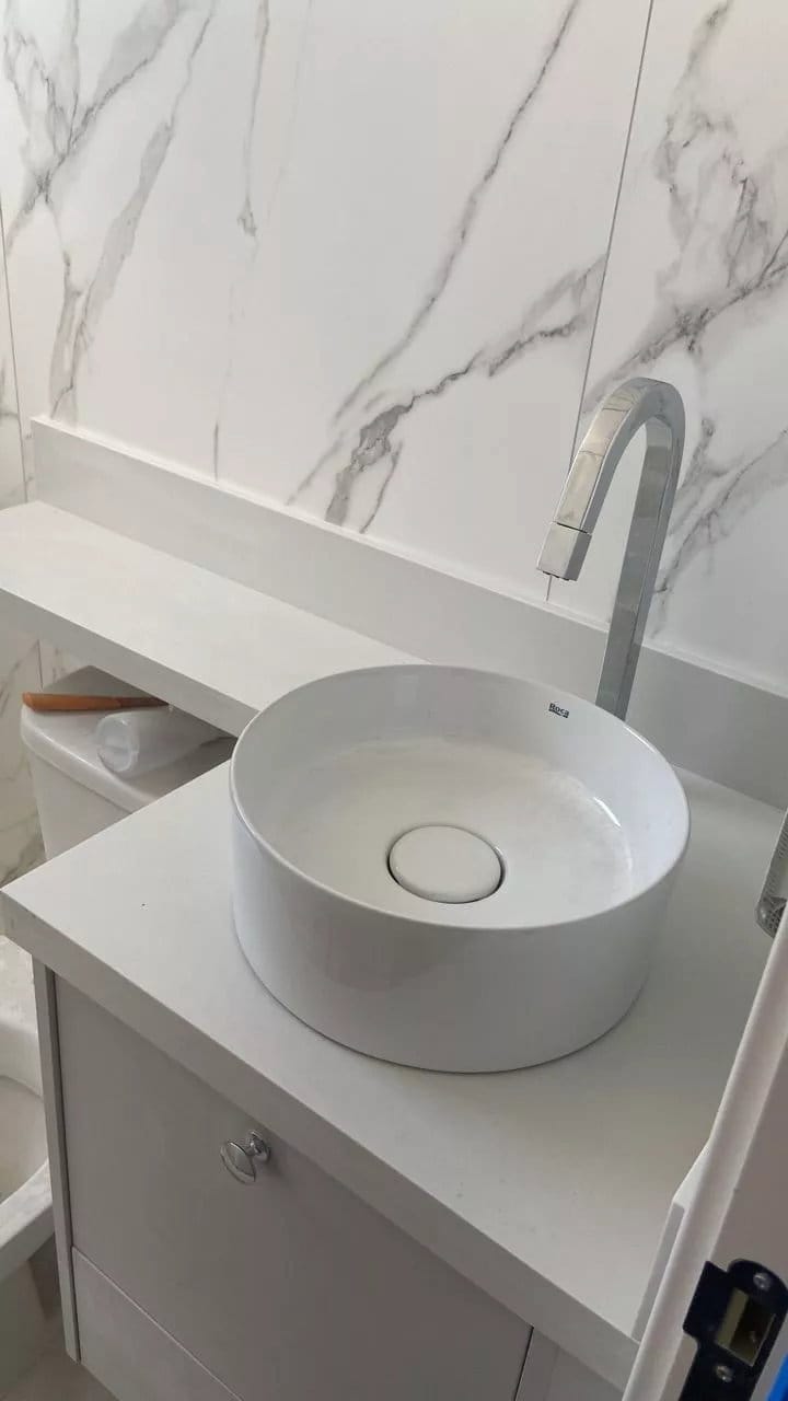 Customer photo review of Torneira Para Banheiro Monocomando Bica Alta Elegance