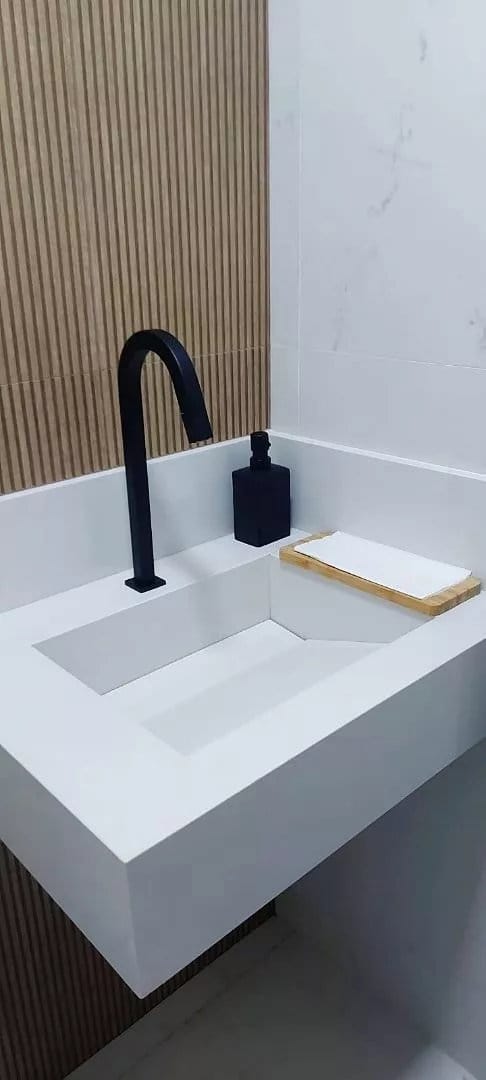 Customer photo review of Torneira Para Banheiro Monocomando Bica Alta Elegance