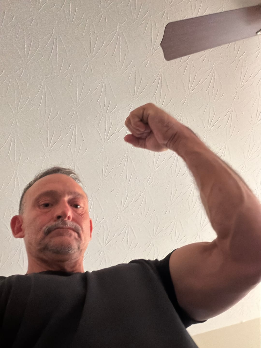 Customer photo review of Hormonal Fat Burner, Muscle Preserving - Hydroxygenin™