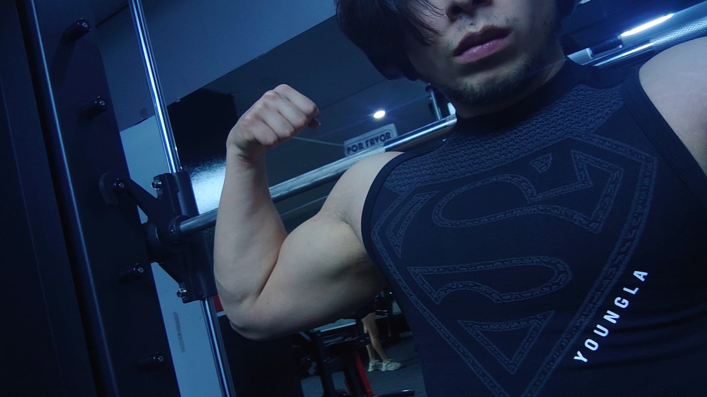 Customer photo review of 3047 - Superman Compression Tanks