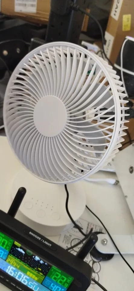 Customer photo review of 3600mAh USB Rechargeable Desk Fan with Four Speeds