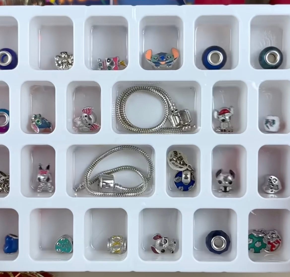 Customer photo review of Calendario de Adviento Joyas Ohana