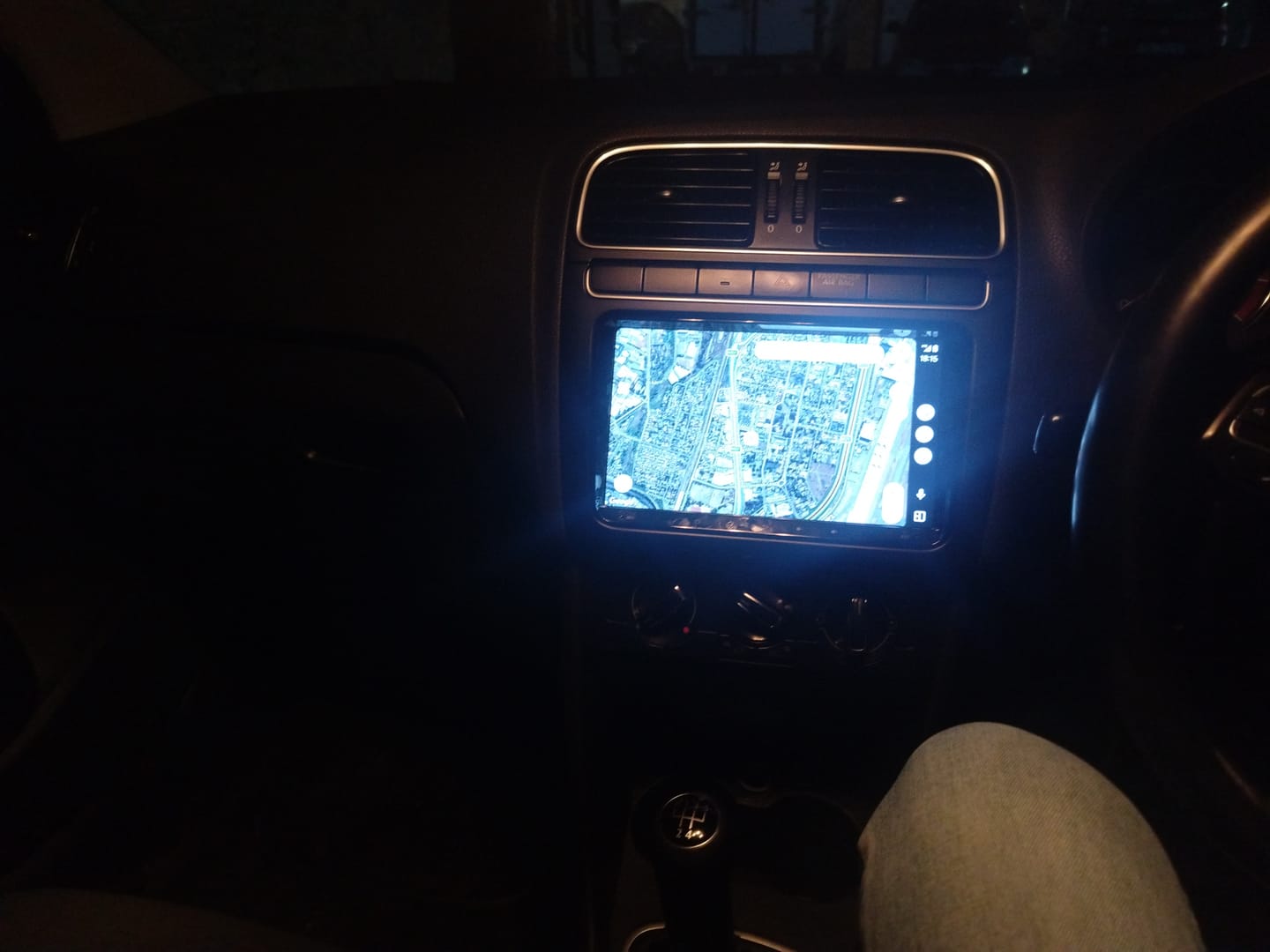 Customer photo review of Black Spider Apple Carplay Radio Double Din