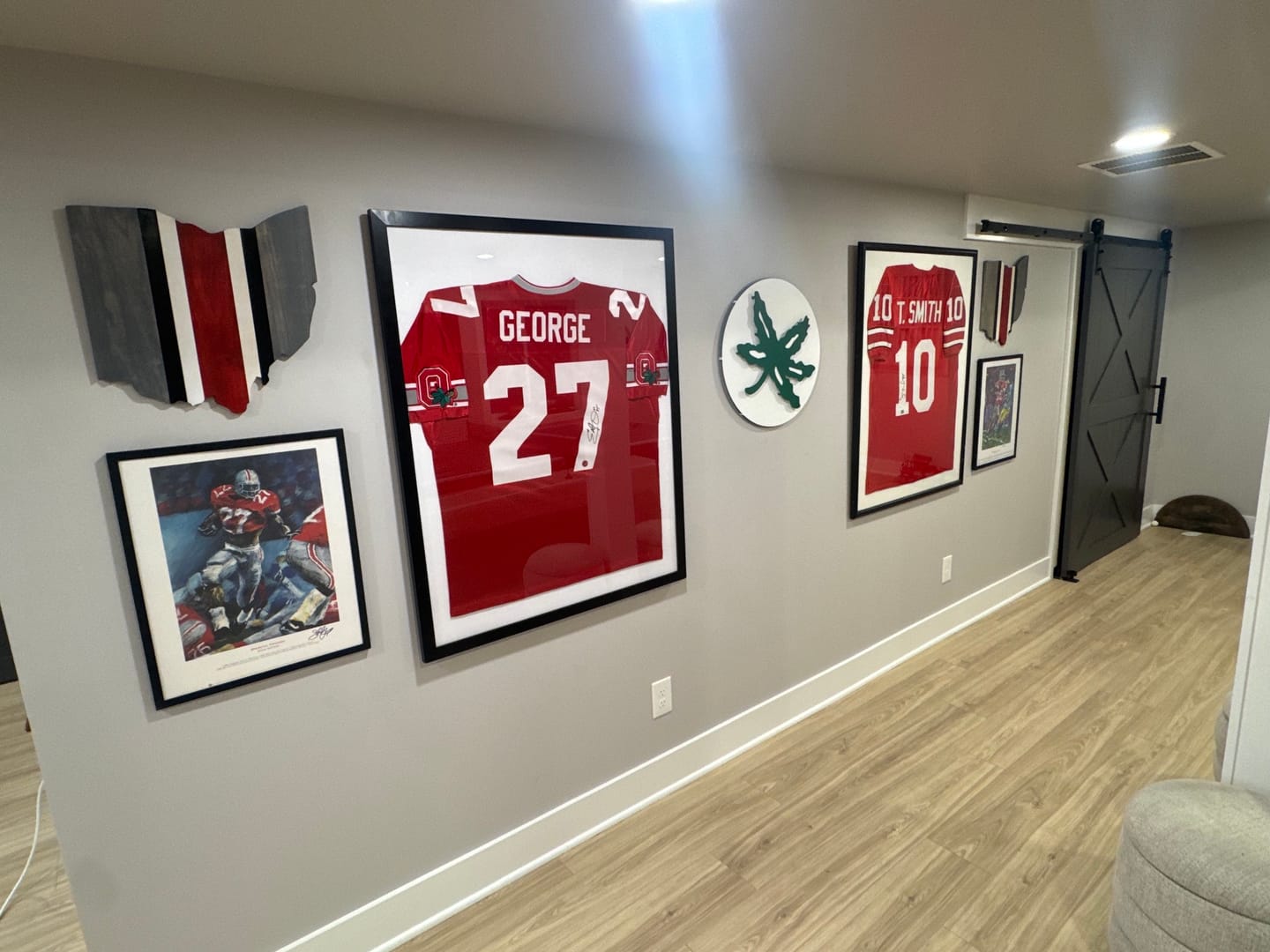 Customer photo review of Ohio State Buckeyes Helmet Decal 3D Metal Wall Art