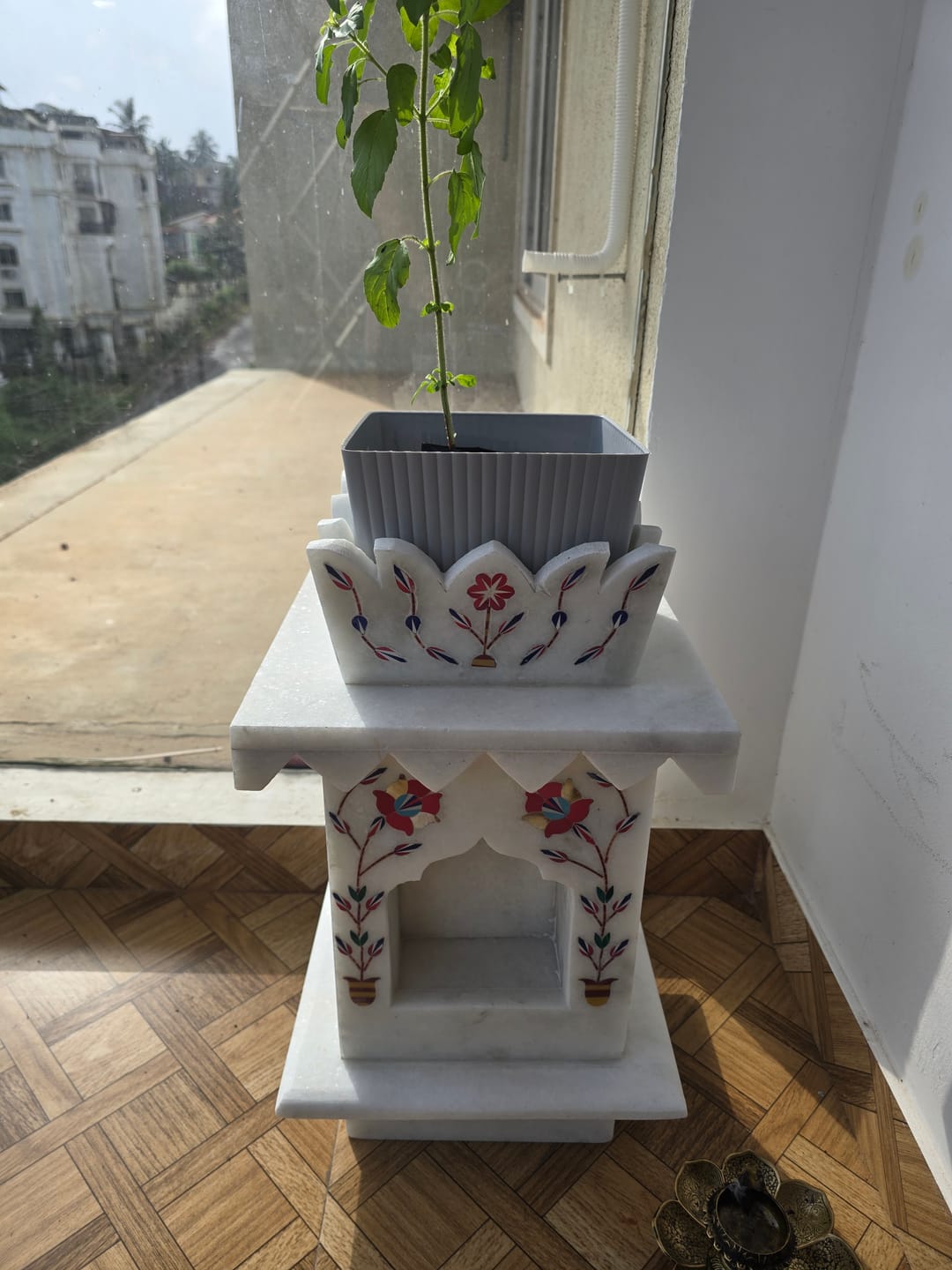 Customer photo review of Marble Tulsi Pot, White Inlay (Small) - Handicraft Bazaar