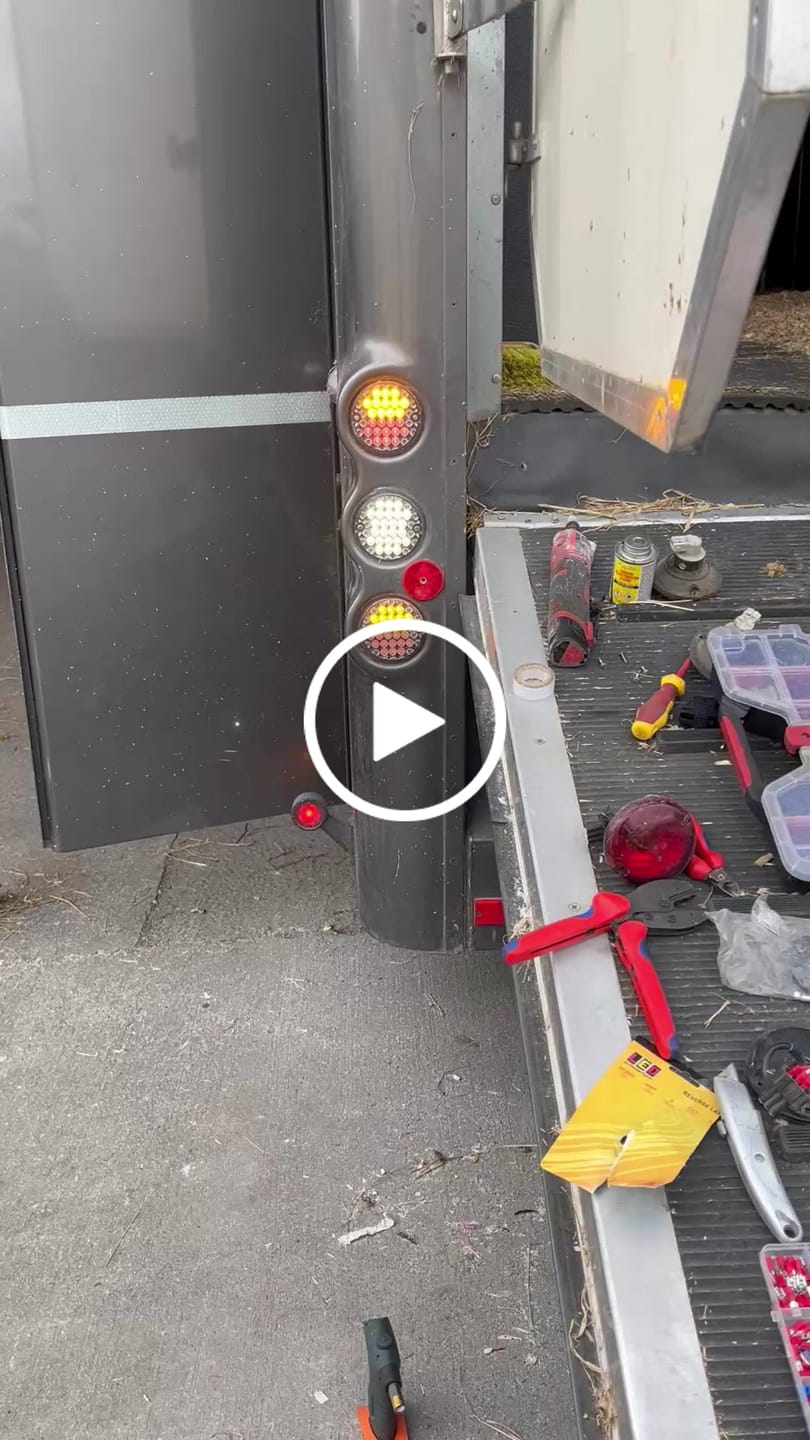 Customer video review of Round 95mm European Style Lamps by LED Autolamps 95 Series