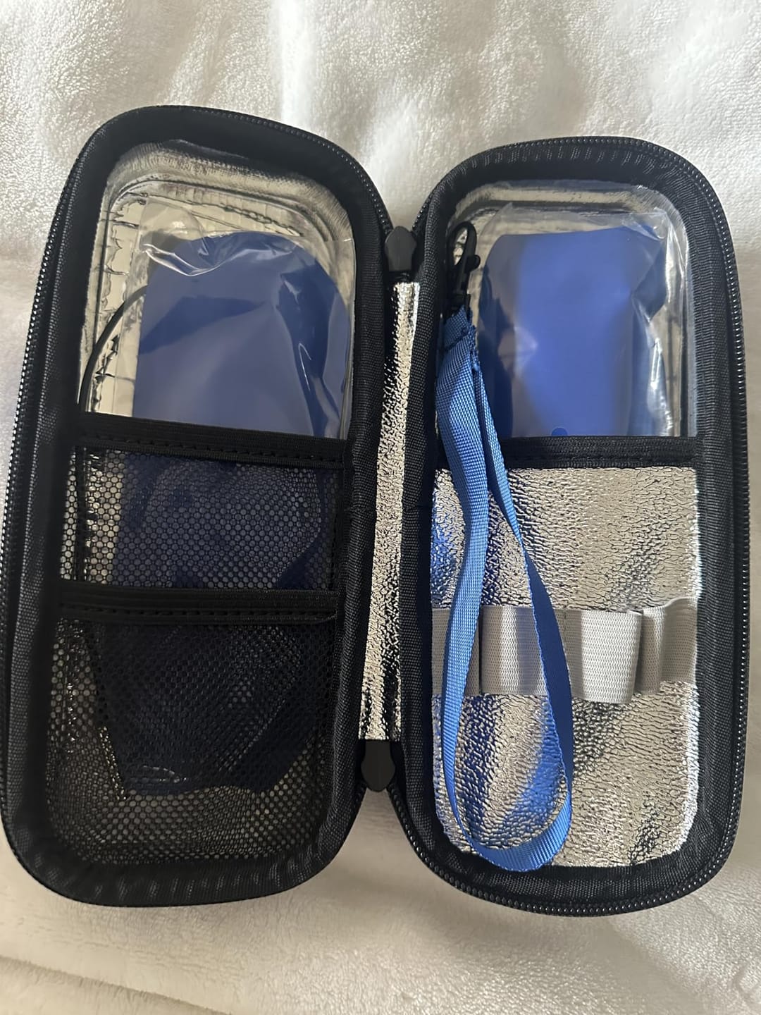 Customer photo review of Sekors® Dijital Göstergeli Soğutmalı İlaç Çantası