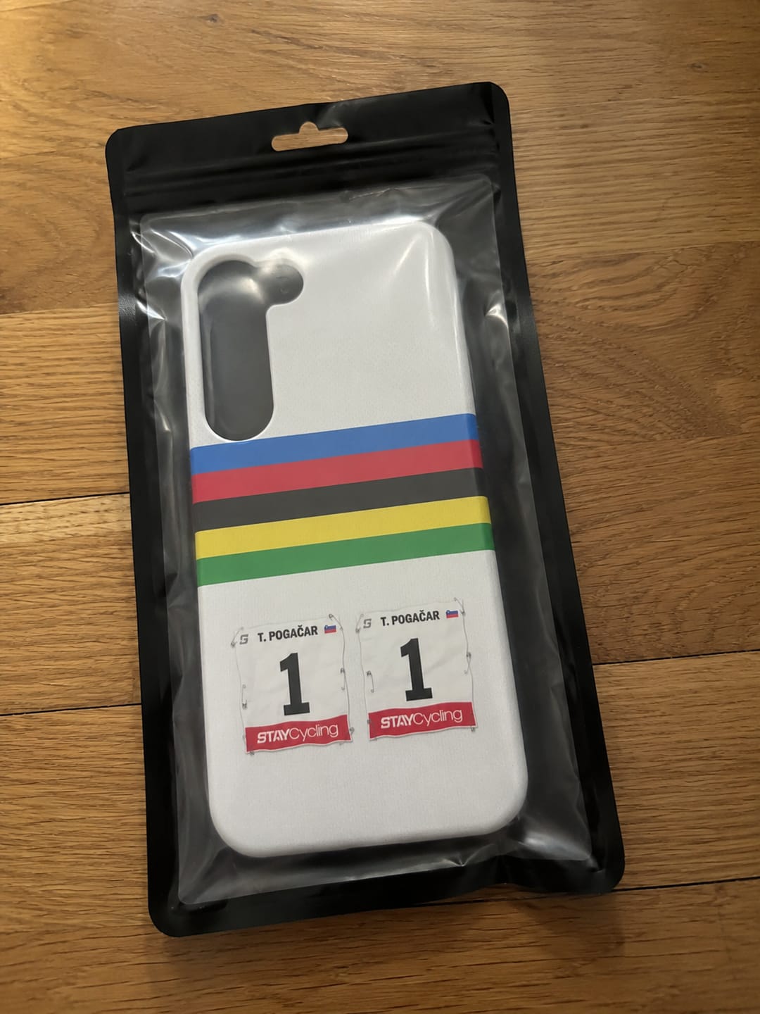 Customer photo review of Coque - Champion du Monde