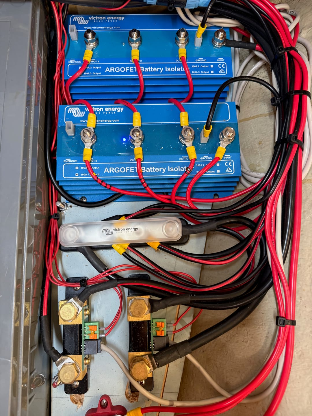 Customer photo review of Victron | ArgoFET Battery Isolator