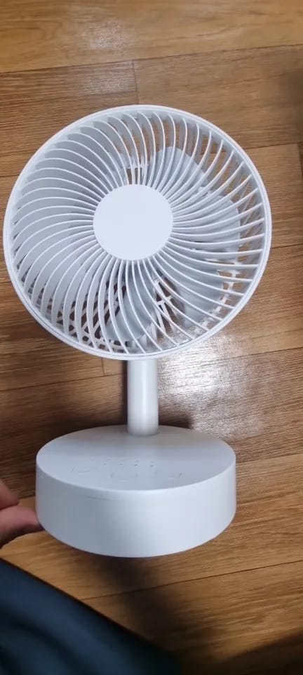 Customer photo review of 3600mAh USB Rechargeable Desk Fan with Four Speeds