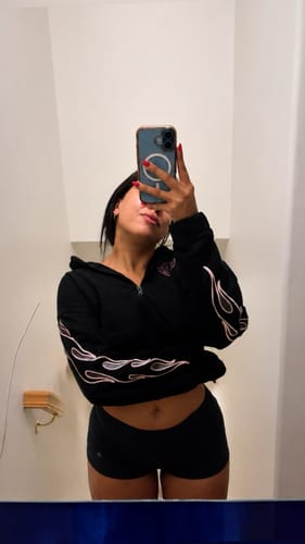 Customer photo review of Flame Cropped Hoodie Glossy Pink