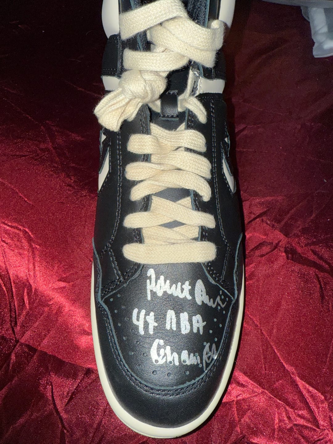 Customer photo review of Robert Parish Autograph Signing