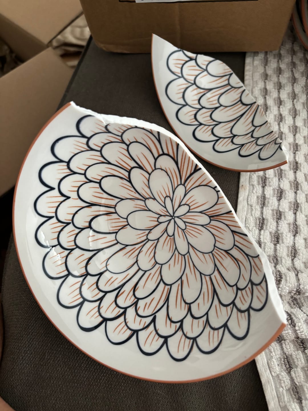 Customer photo review of Cookinglife Serviesset Noria 18-delig / 6 personen - 6 dinerborden, 6 ontbijtborden en 6 kommen