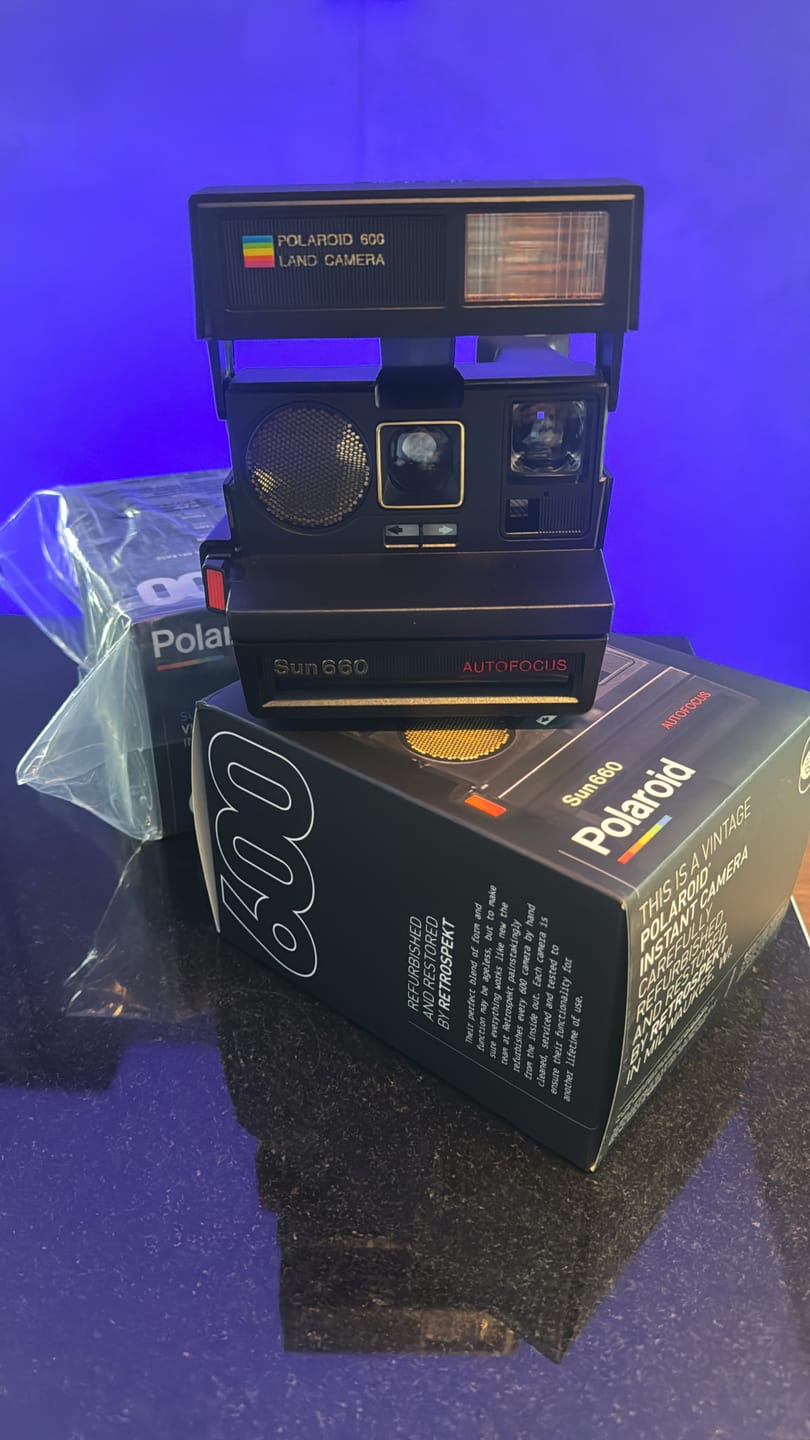 Customer photo review of Polaroid 600 Sun660 Autofocus Instant Film Camera