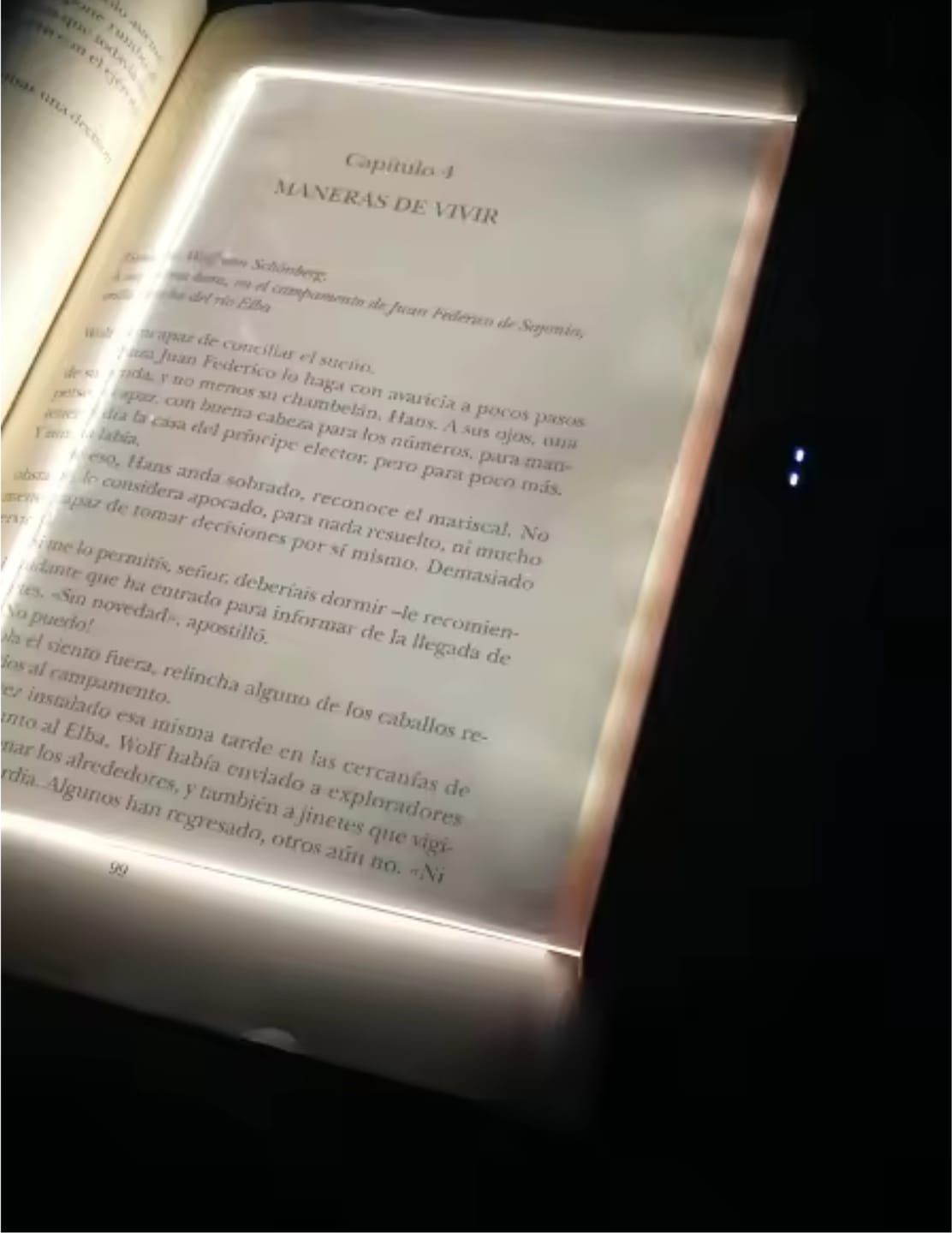 Customer photo review of Lámpara LED Plana de Lectura Nocturna con Protección Ocular