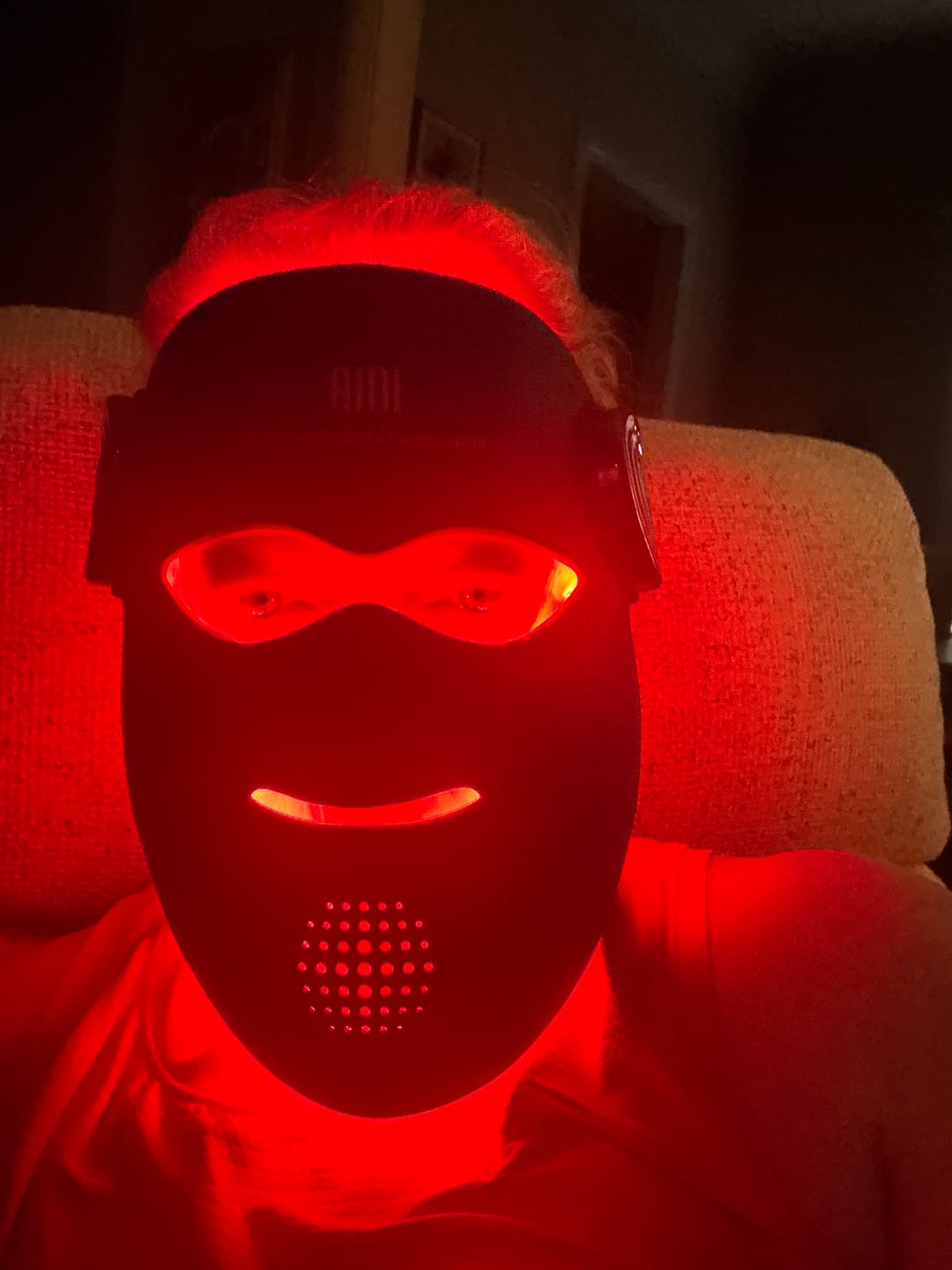 Customer photo review of INIA GLOW 4D 940nm Dual NIR Wireless LED Mask